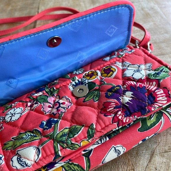 Vera Bradley crossbody wallet - Picture 3 of 9